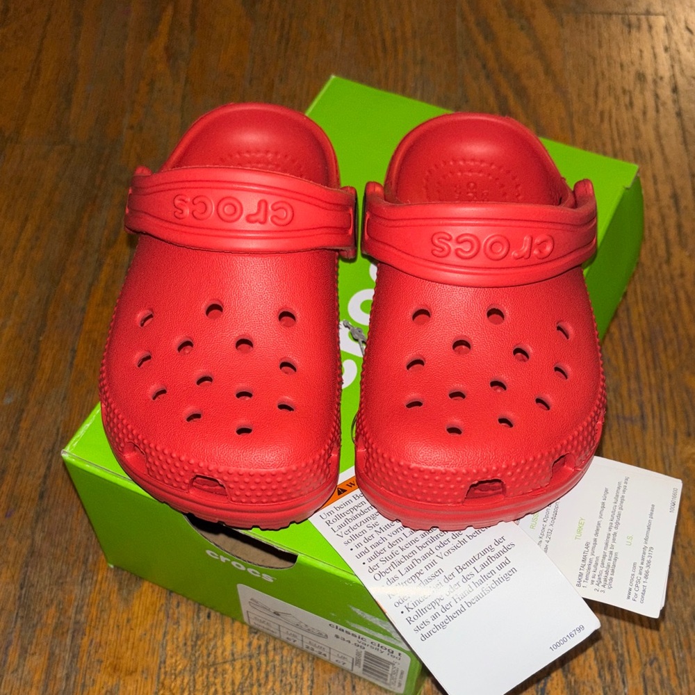 Crocs classic clog t varsity red